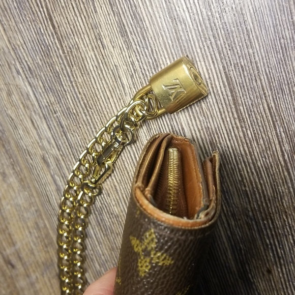 LV Bundle Louis Vuitton Monogram Porte Monnaie Billets Tresor Lock & Chain All 3 - Picture 14 of 17